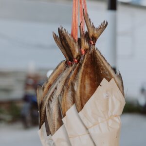Ảnh minh họa cá khô được bày tại chợ